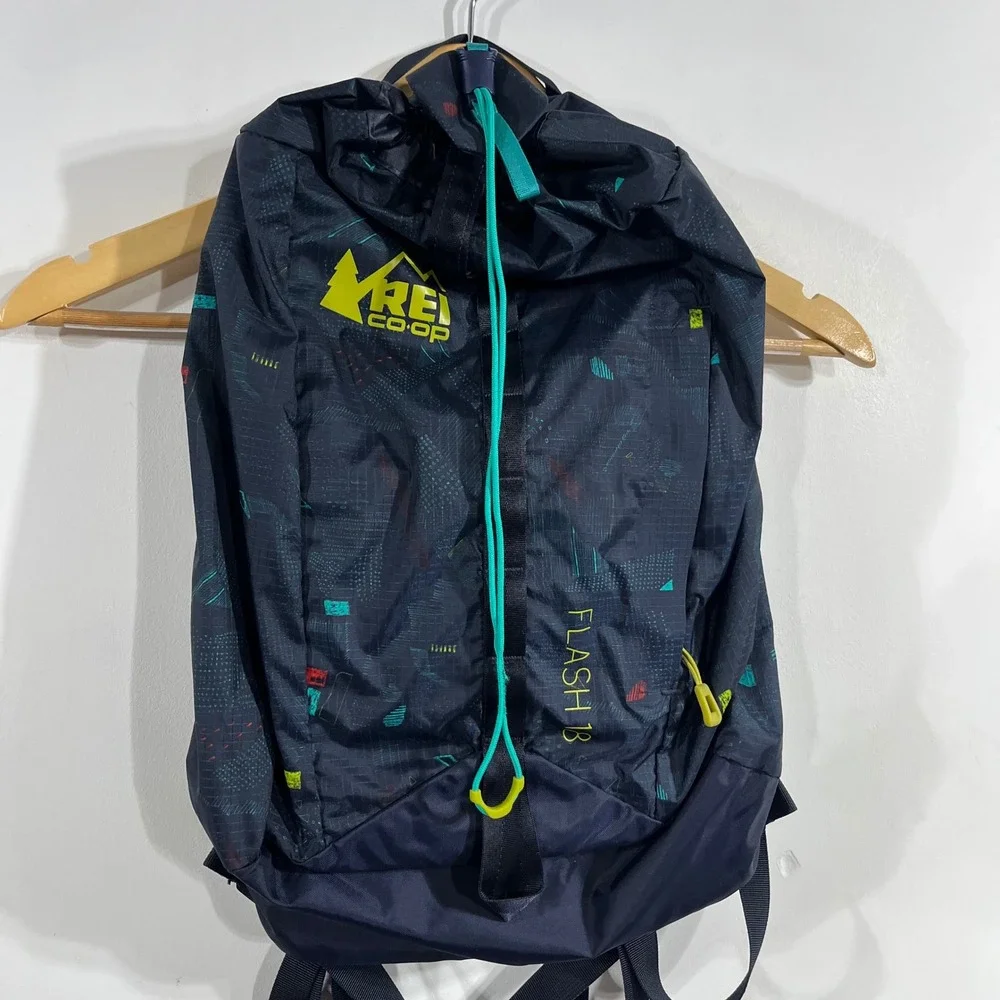 REI Co-op Flash 18 Backpack Gorpcore Outdoors Lightweight Daypack Hiking Camping
